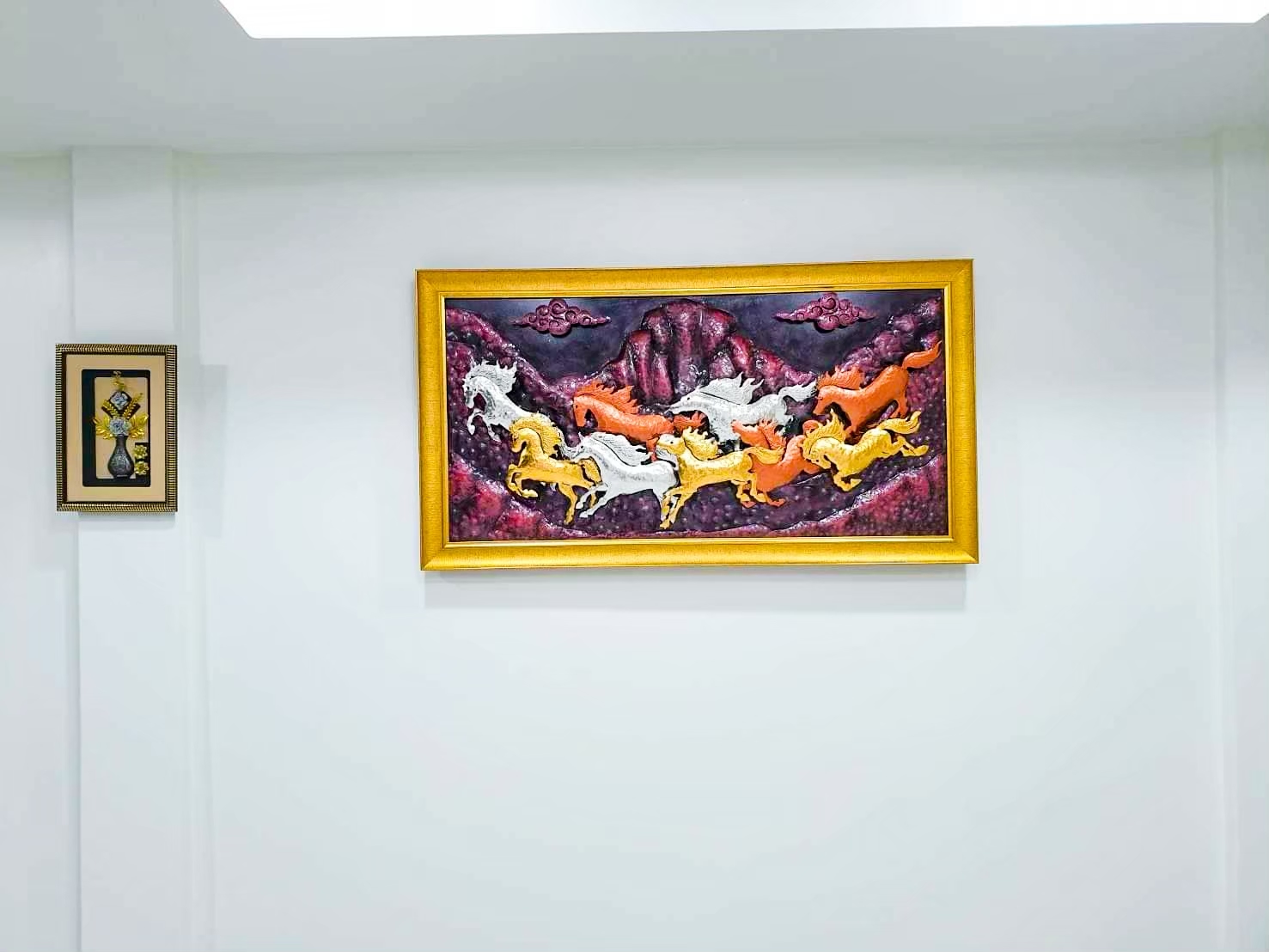ของตกแต่งบ้าน อินทรักษ์ กรอบรูป 9 อาชา สามกษัตริย์ อินทรักษ์ ขนาด 72X132X6 ซม. แฮนด์เมด_5